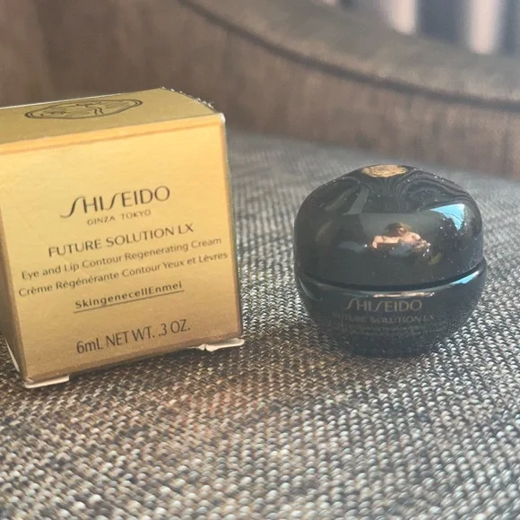 Award Winning !Future Solution LX Eye and Lip Contour Regenerating Cream 6ml